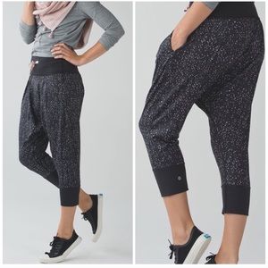 Lululemon Drop It Crop Jogger Pants